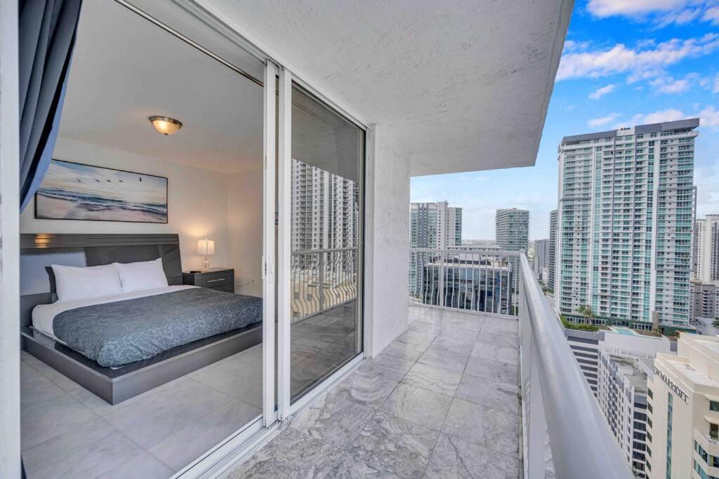 Iconic High Floor 3 Bedrooms In The Heart Of Miami Bagian luar foto