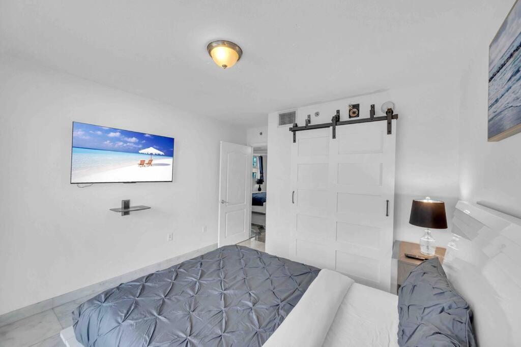Iconic High Floor 3 Bedrooms In The Heart Of Miami Bagian luar foto