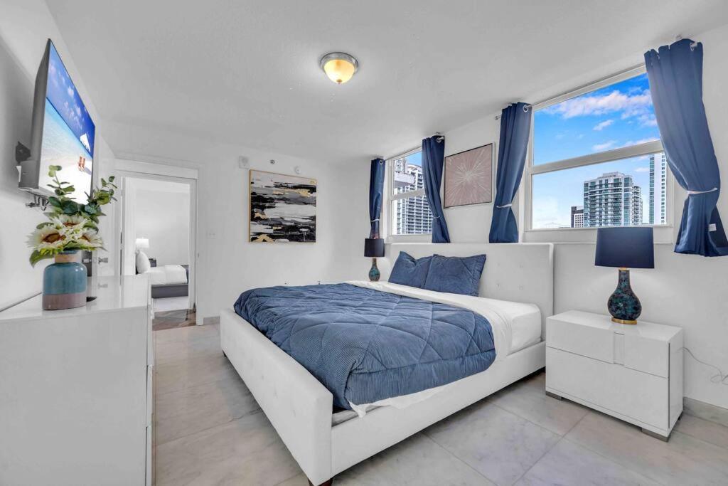 Iconic High Floor 3 Bedrooms In The Heart Of Miami Bagian luar foto